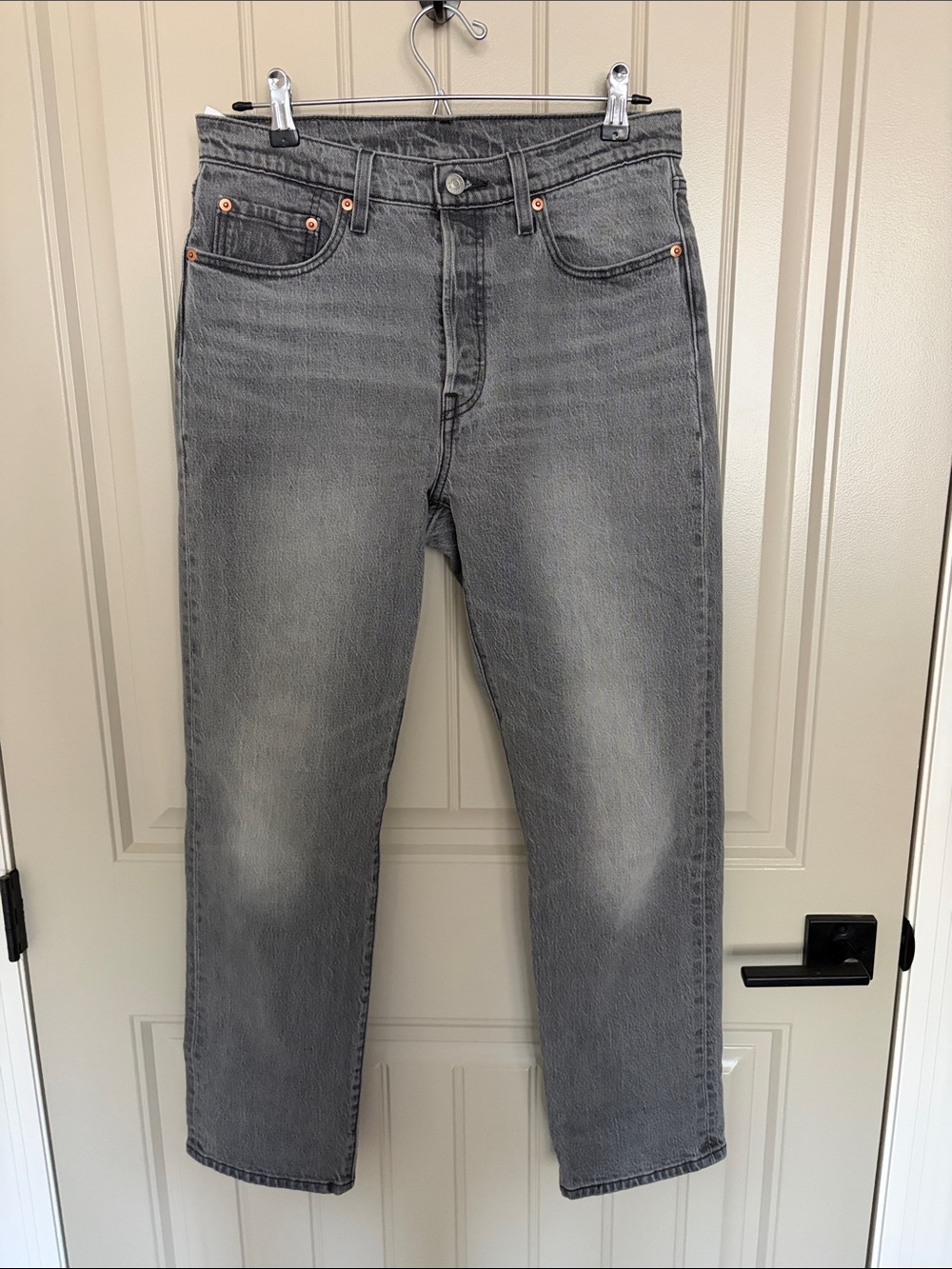 Levi's Men's Gray Straight Jeans - Washed Charcoal Finish